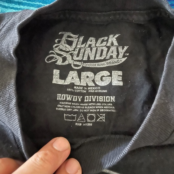 Earlier 2000’s Silver and Black Darth Vader shirt. - Picture 3 of 3